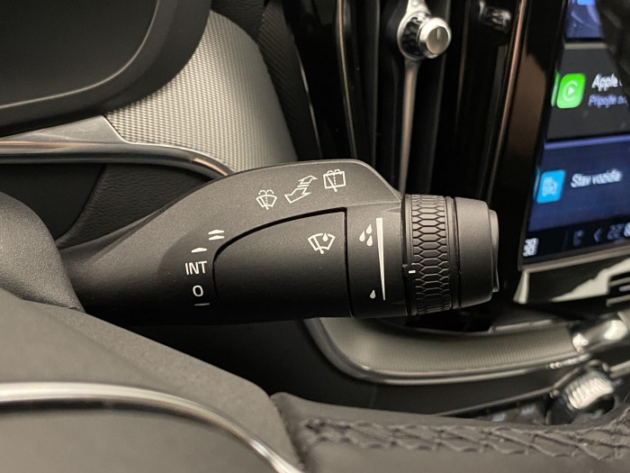 Volvo XC60 B4 AWD PLUS DARK AUT CZ