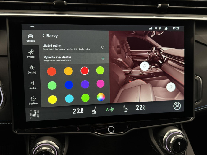 Lynk & Co 01 PHEV DCT AUT 1.maj