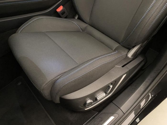 Lynk & Co 01 PHEV DCT AUT 1.maj