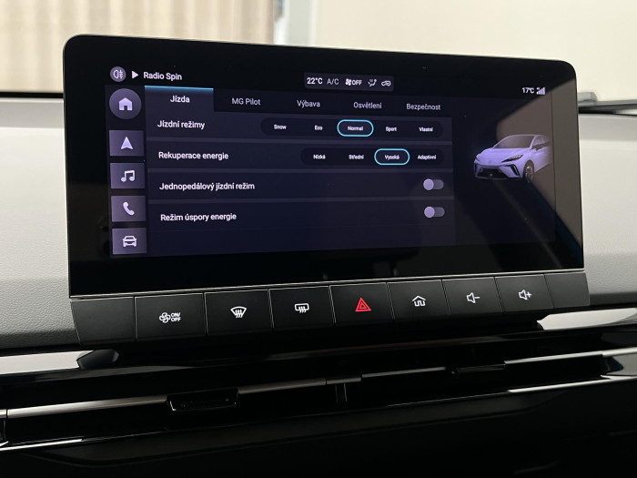 MG MG4 EV EXCLUSIVE 77kWh CZ 1.maj. Exclusive