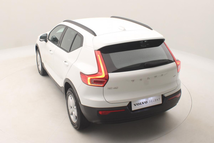 Volvo XC40 T2 MOMENTUM AUT REZERVACE 1.5 Momentum