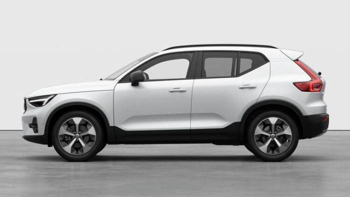 Volvo XC40 B3 DARK PLUS AUT
