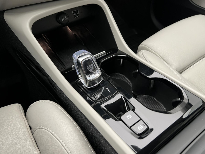 Volvo XC40 T4 AWD INCRIPTION AUT