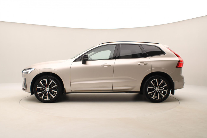 Volvo XC60 B4 AWD PLUS DARK AUT 1.maj