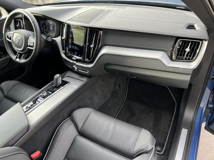 Volvo XC60 T8 AWD R-DESIGN Aut 1.maj.