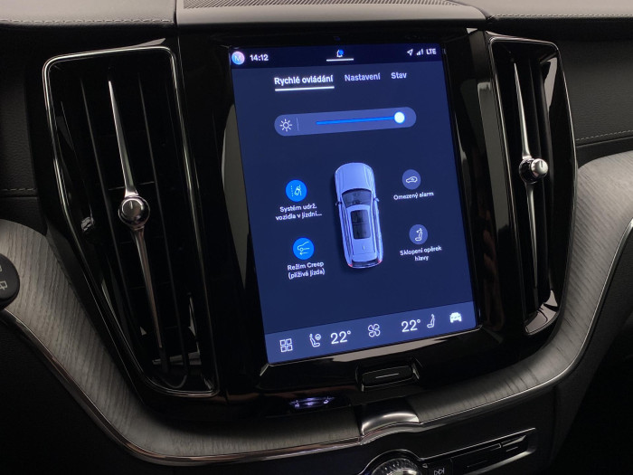 Volvo XC60 T8 AWD PLUG-IN DARK ULTRA CZ