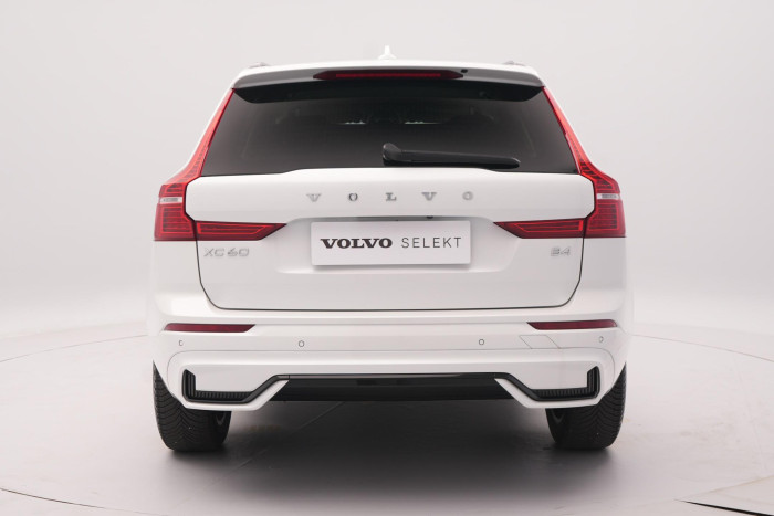 Volvo XC60 B4 AWD DARK PLUS AUT