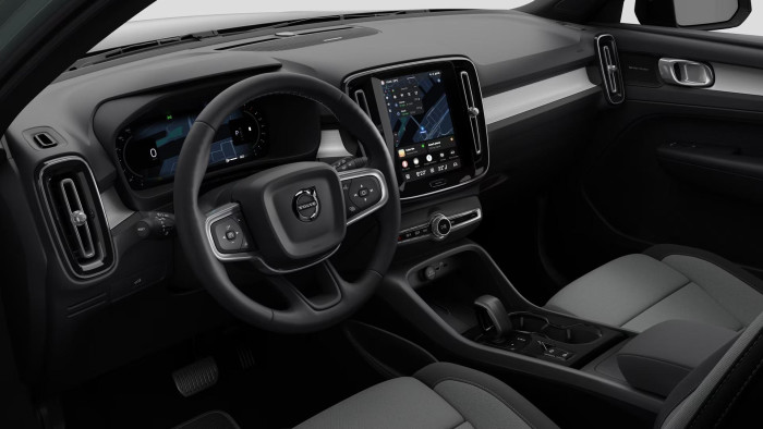Volvo XC40 B3 AUT DARK PLUS