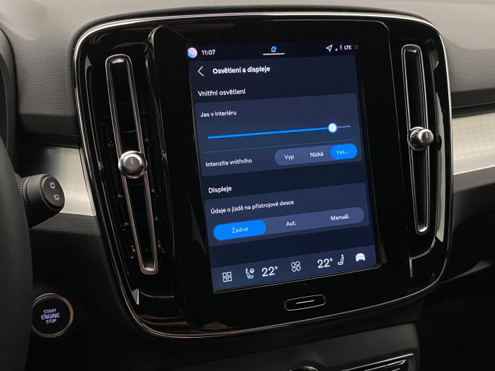 Volvo XC40 B3 AUT PLUS BLACK EDITION