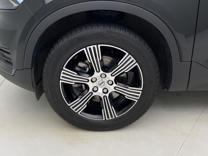 Volvo XC40 B4 AWD INSCRIPTION AUT CZ