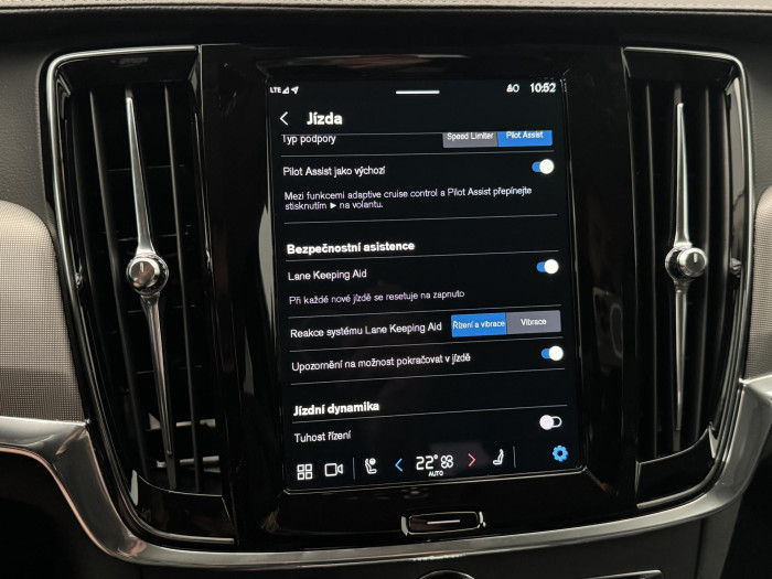 Volvo V90 CC B4 AWD PLUS CZ 1.maj