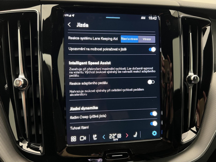 Volvo XC60 T6 AWD RECHARGE PLUS DARK AUT