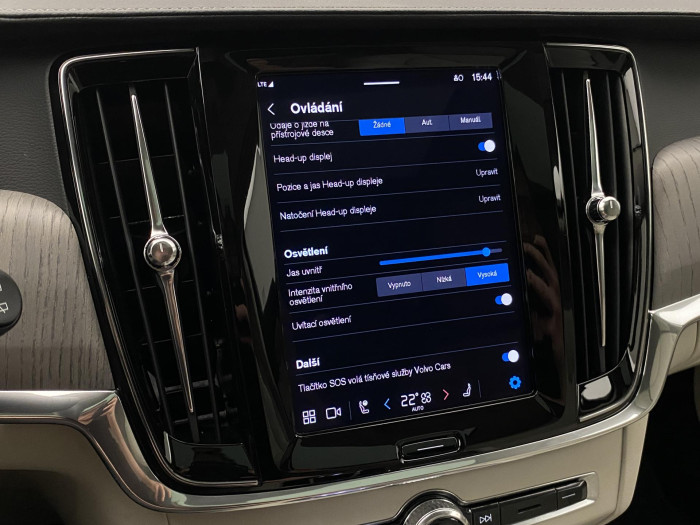 Volvo V90 CC B4 AWD ULTIMATE CZ 1.maj 2.0 CC CC