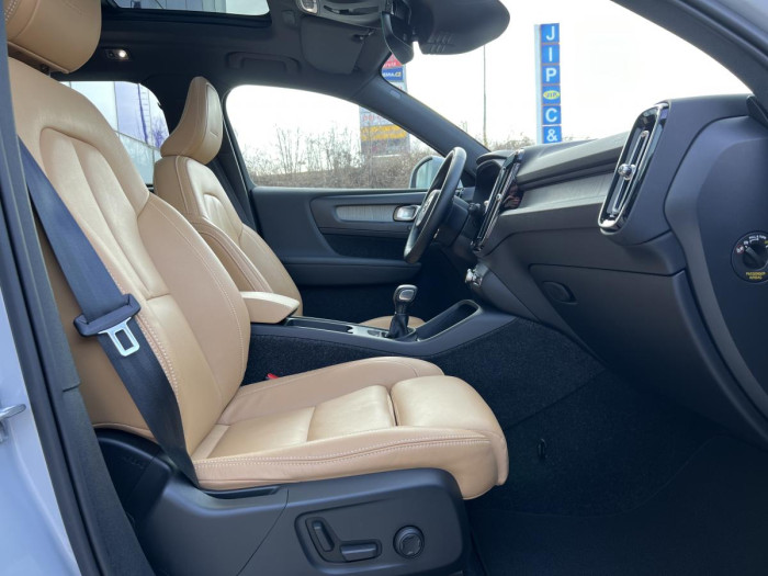 Volvo XC40 D3 INSCRIPTION 1.maj. 2.0 d