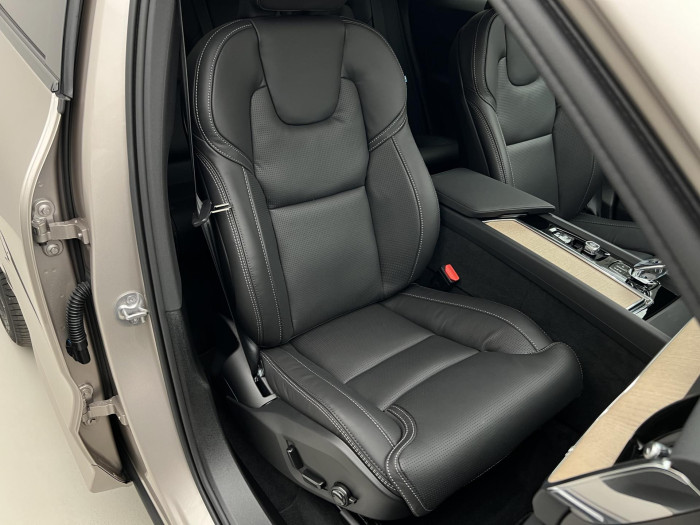 Volvo XC60 T6 AWD AUT RECHARGE DARK PLUS