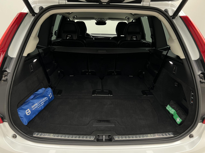 Volvo XC90 B5 AWD PLUS DARK 7MÍST AUT CZ
