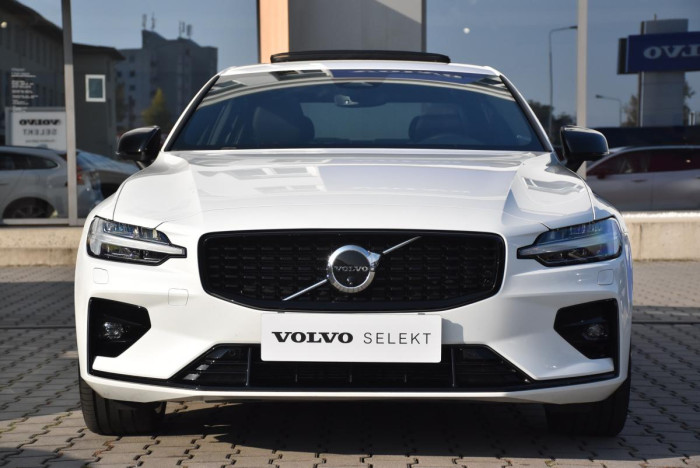 Volvo S60 B5 AWD Ultimate Dark AUT 1.maj