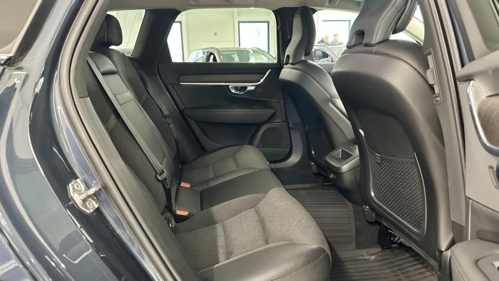 Volvo V90 CROSS COUNTRY D4 REZERVACE 2.0 d