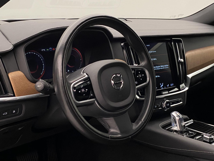 Volvo S90 T8 TWIN ENGINE INSCRIPTION