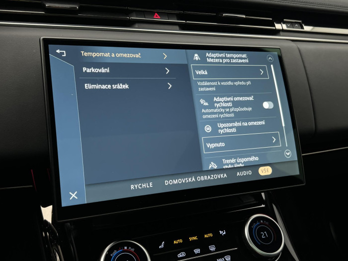 Land Rover Range Rover Sport 3.0 DYNAMIC SE AWD AUT CZ 3.0 Dynamic SE