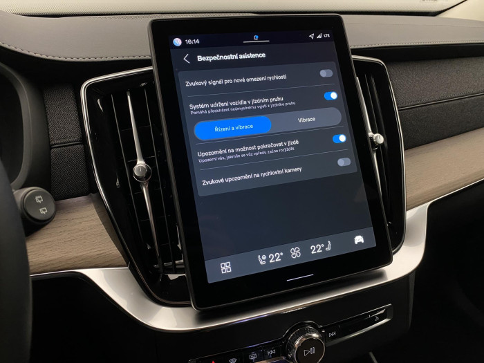 Volvo XC90 B5 AWD AUT DARK PLUS 7míst