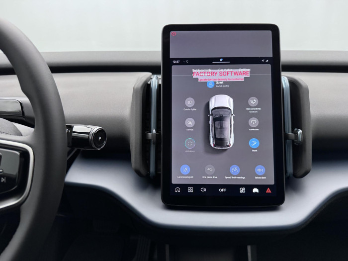 Volvo EX30 PURE ELECTRIC SINGLE PLUS