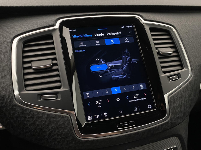 Volvo XC90 T8 AWD RECHARGE CORE 7míst