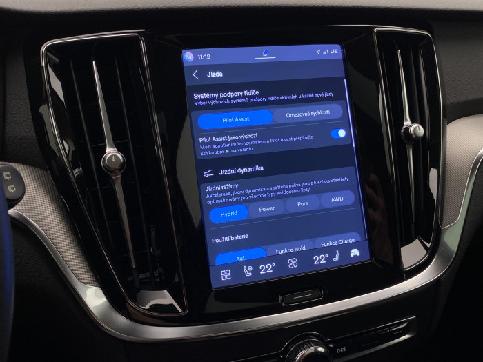 Volvo V60 T8 AWD RECHARGE DARK PLUS CZ