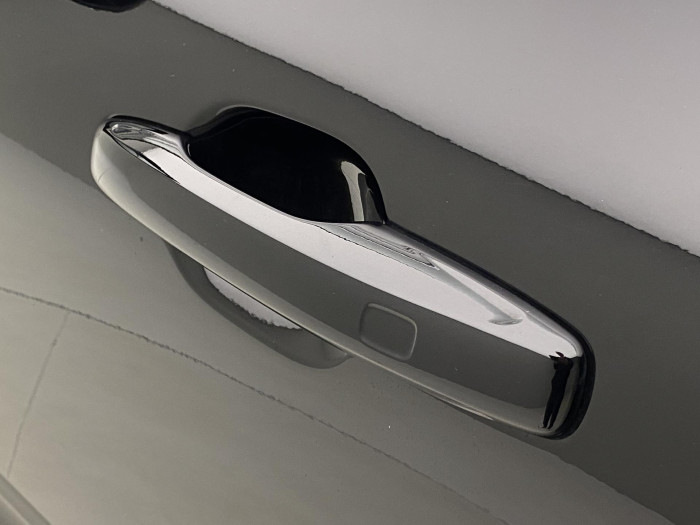 Volvo XC60 T6 AWD PLUG-IN REZERVACE