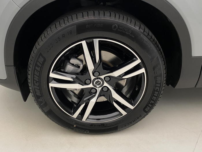 Volvo XC40 B4 AUT DARK PLUS