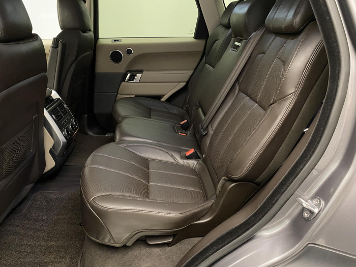 Land Rover Range Rover Sport 3.0 SDV6 AWD REZERVACE