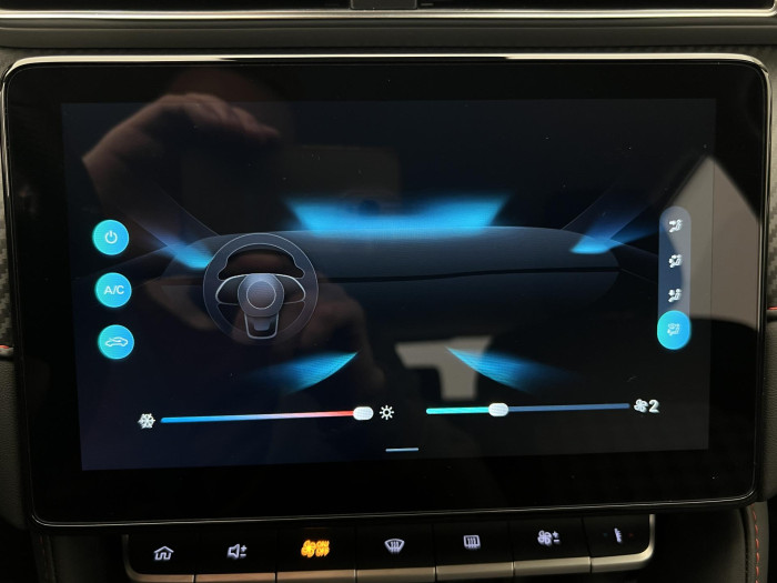 MG ZS 1.5 ESSENTIAL PLUS CZ 1.maj.