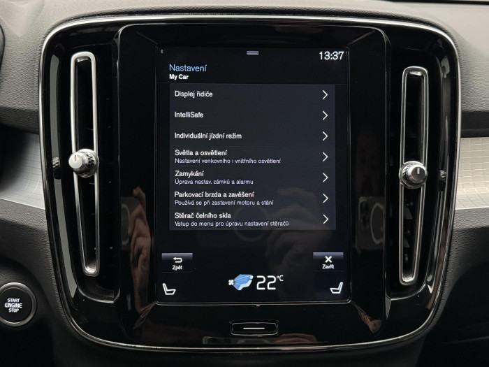 Volvo XC40 T3 MOMENTUM CZ 1.maj. 1.5 Momentum