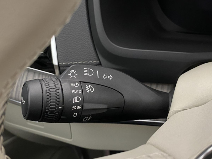 Volvo XC90 B5 AWD PLUS AUT REZERVACE 2.0 Plus