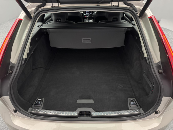 Volvo V90 D4 MOMENTUM AUT 2.0 d Momentum