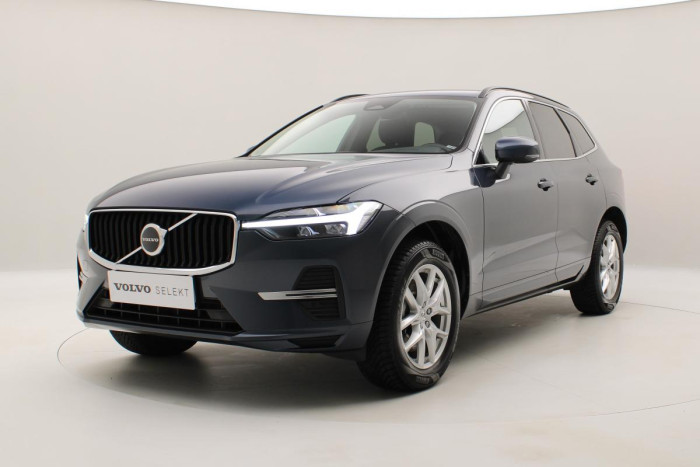 Volvo XC60 B4 MOMENTUM AUT REZERVACE 2.0 Momentum