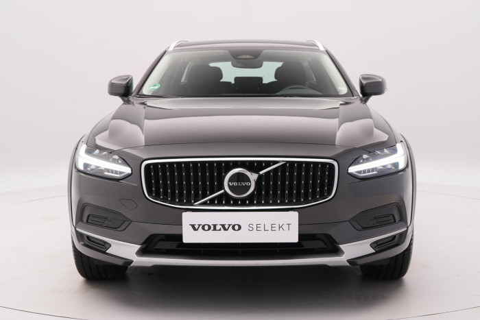 Volvo V90 CC B4 AWD PLUS AUT CZ 1.maj.