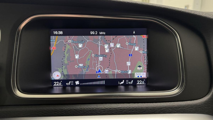 Volvo V40 D2 INSCRIPTION REZERVACE 2.0 d