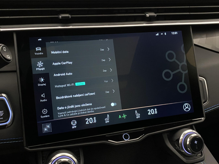 Lynk & Co 01 PHEV DCT AUT 1.maj REZERVACE