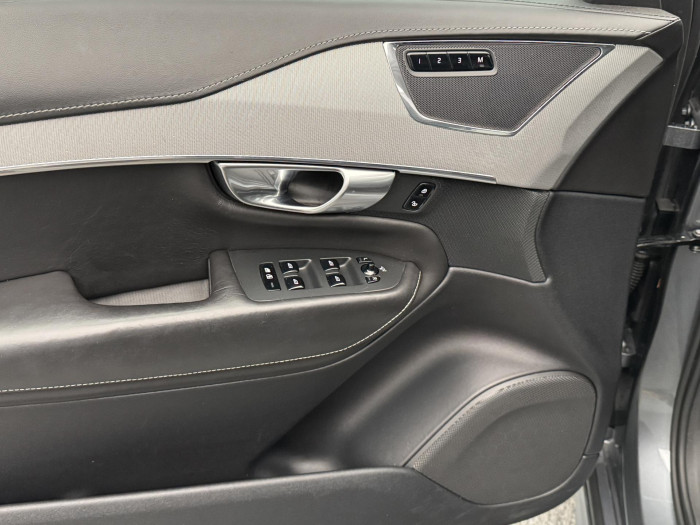 Volvo XC90 T6 AWD INSCRIPTION AUT 7 MÍST