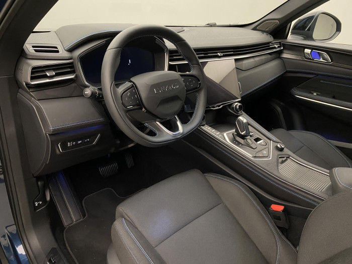 Lynk & Co 01 PHEV DCT REZERVACE