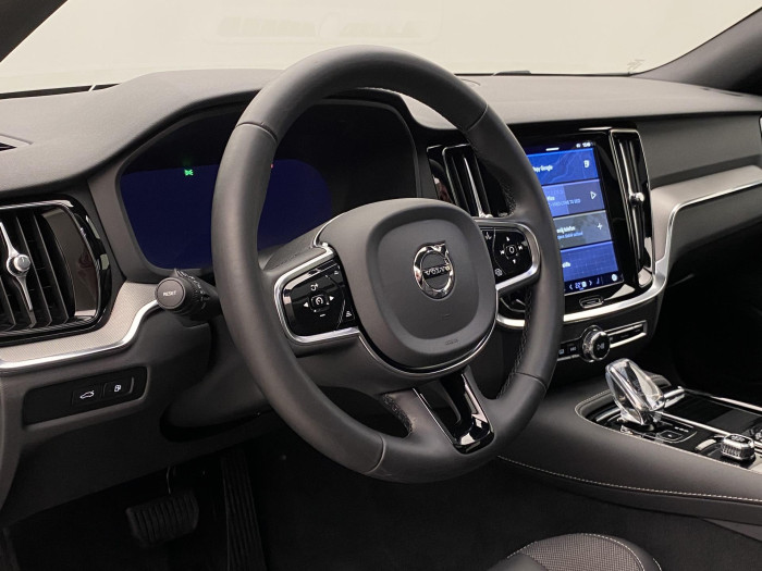 Volvo S60 T6 AWD PLUS DARK RECHARGE AUT