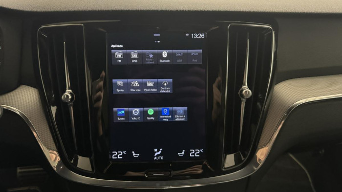 Volvo V60 V60 B4 R-DESIGN AUT REZERVACE