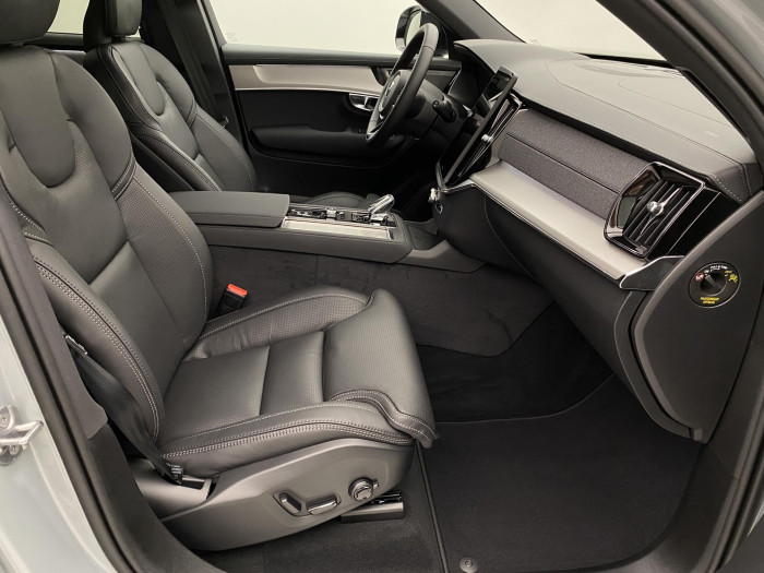 Volvo XC90 B5 AWD BLACK EDITION PLUS 7