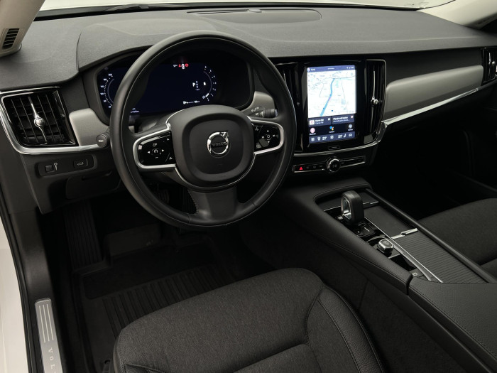 Volvo V90 B4 MOMENTUM AUT 2.0 Momentum