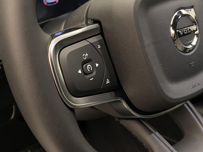 Volvo XC40 B3 AUT DARK PLUS