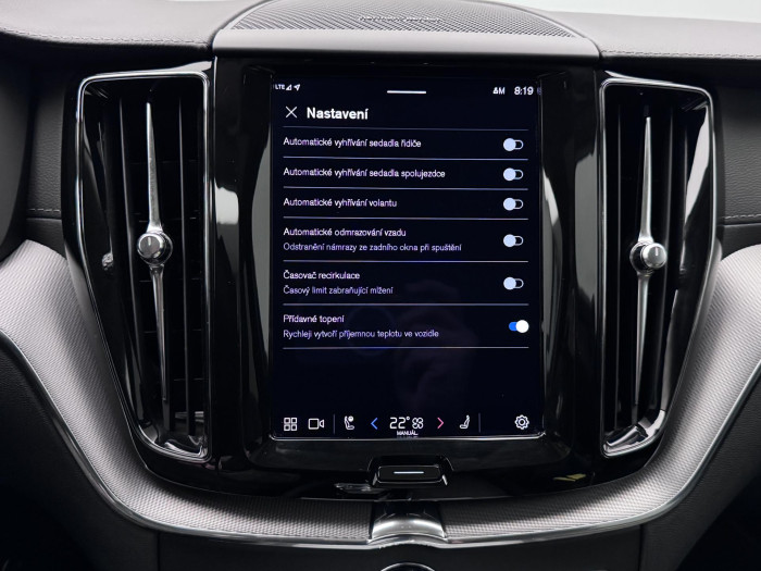 Volvo XC60 B6 AWD INSCRIPTION CZ