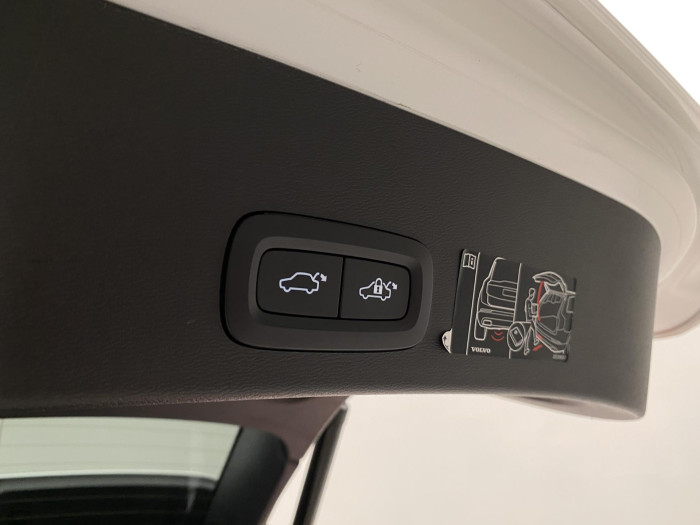 Volvo XC40 T3 MOMENTUM PRO AUT 1.maj 1.5 Momentum