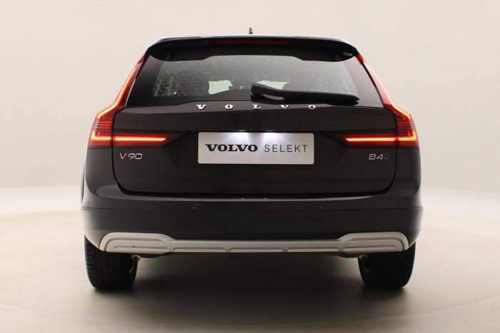 Volvo V90 CC B4 AWD PLUS AUT CZ 1.maj.