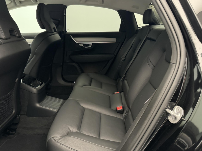 Volvo S90 T8 AWD RECHARGE AUT 1.maj.